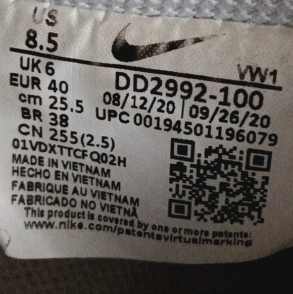 Nike Court Vision Low 'Valentine's Day" - Picture 10 of 10